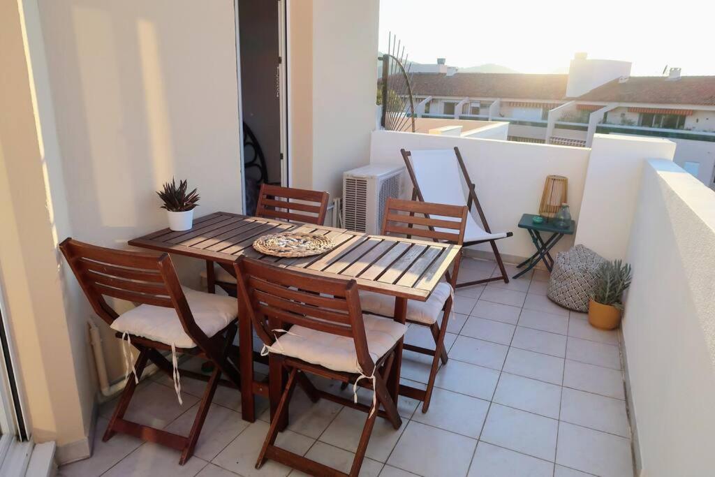 Appartement Centre Avec Piscine Et Parking Prive *