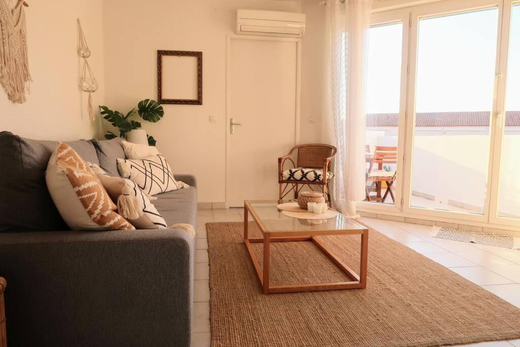 Appartement Centre Avec Piscine Et Parking Prive