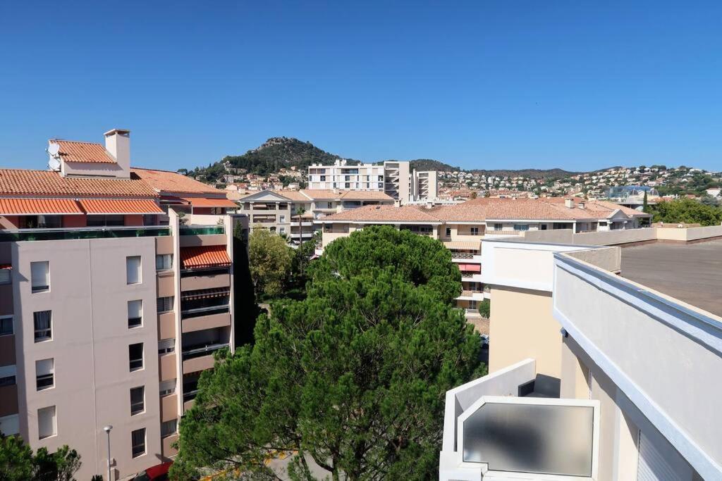 Centre Avec Piscine Et Parking Prive